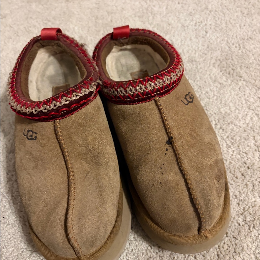 UGG Platform Tazman Slippers with Red Trim